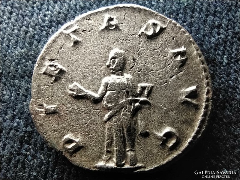 Római Birodalom Salonina Antoninianus CORN SALONINA AVG PIETAS AVG RIC33 (id60118)