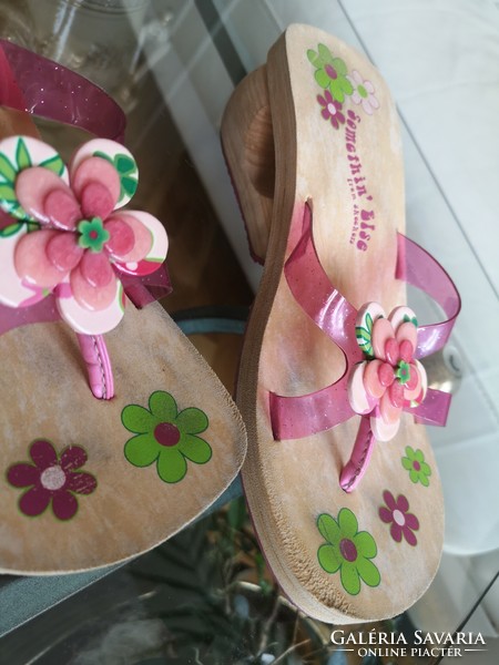 Skechers 35 slippers, silicone floral strap, foam, rustic sole 23 cm bth