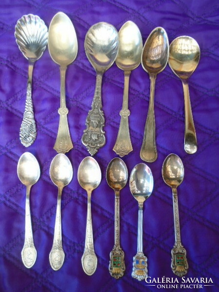 12 pcs old dessert spoons of which 2 master sign very old 2 newer models + 4 pcs