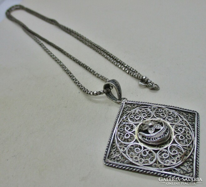 Beautiful antique silver necklace with beautiful craft pendant