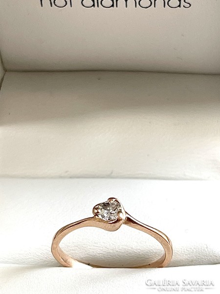 0.25 Ct Diamond Ring in 14k Gold - Modern - Brilliant Wesselton!