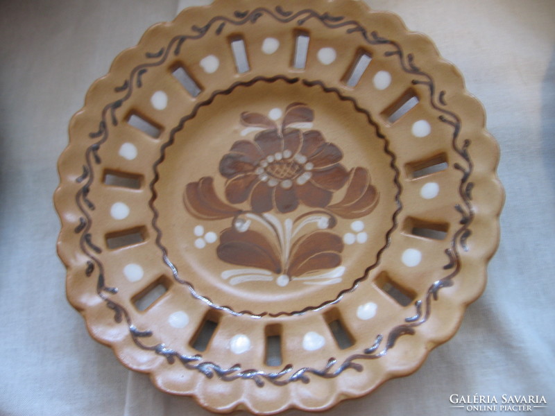 Hmv fairground brown-beige pierced wall bowl, plate sign