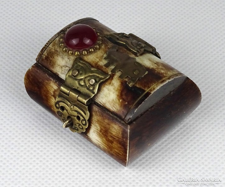 1I856 old oriental small bone jewelry box box with elephant decoration