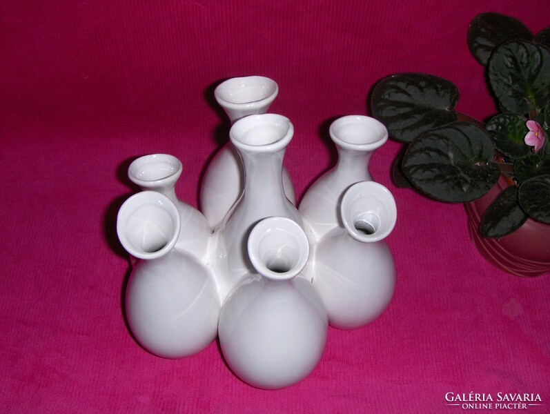 Hétnyakú mázas fehér kerámia váza ritkaság (ap)