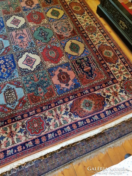Flawless hand Persian rug: price drop