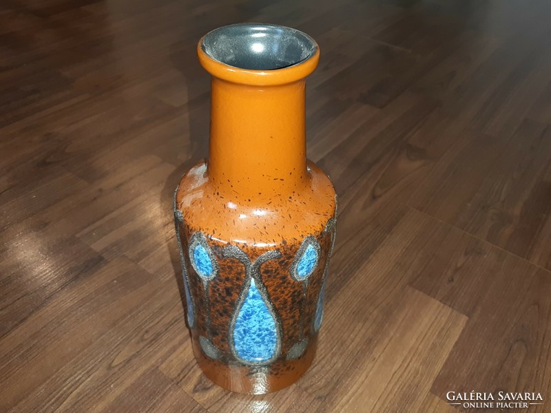 Ceramic vase 29 cm.