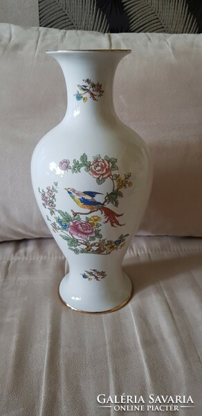 Vase of a bird of paradise in a raven house. Hungarian red cross. For blood donation.