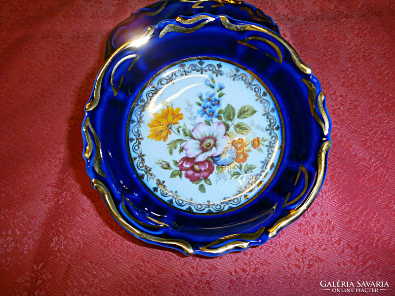 4 pcs. Beautiful porcelain bowl, plate