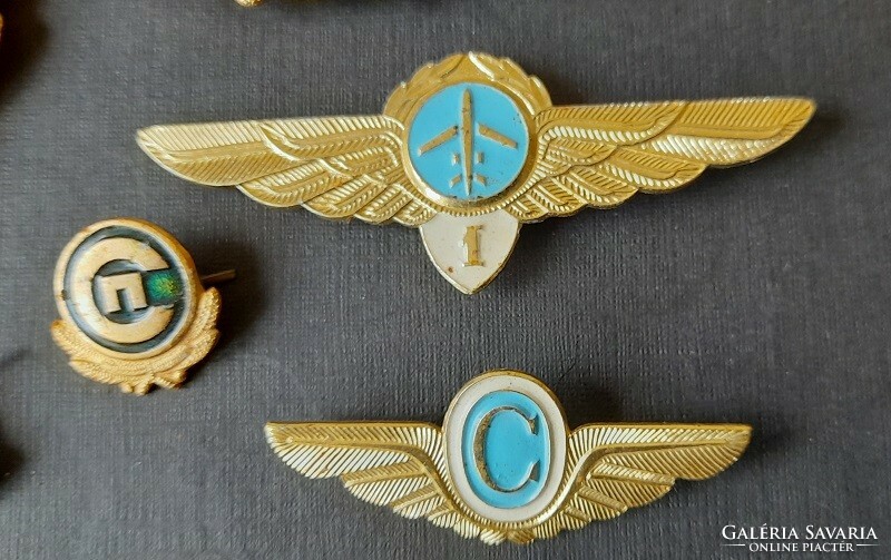 Russian military badges (airplane, ...) 7 Pcs