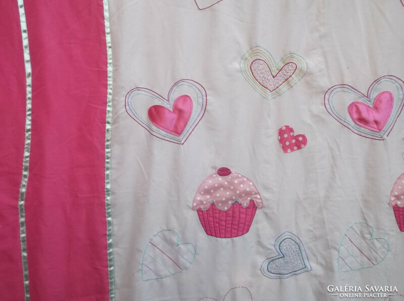 Bedspread - 210 x 153 cm - muffins - embroidered - cotton - light - soft - nice condition