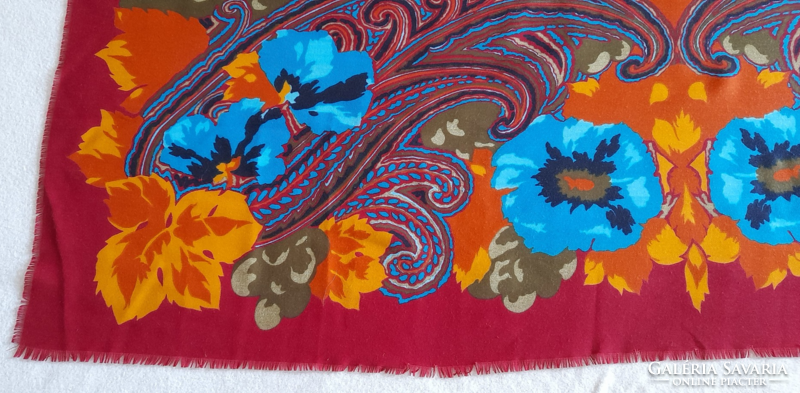 Vintage cashmere scarf, large size 120 cm x 120 cm