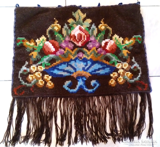 Needlework embroidered with double cross-stitch technique, corded, fringed wall protector, wall hanging