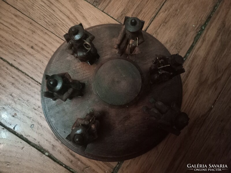 Rézfúvósok - különleges antik miniatűr fafaragás