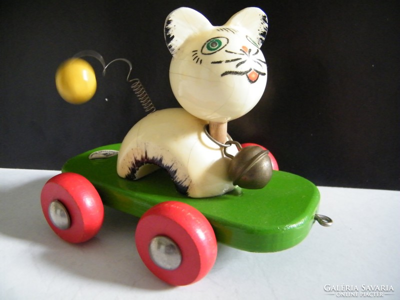 Vintage gurulós macska játék fából