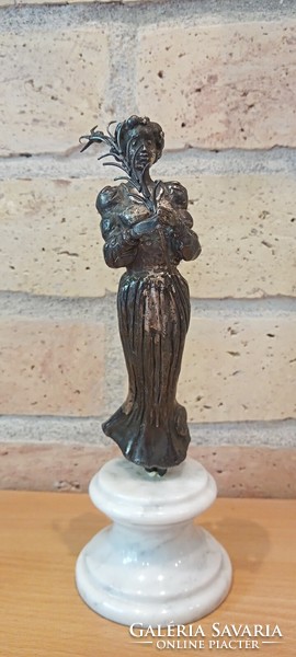 Bronze statue of Alexander Kligl