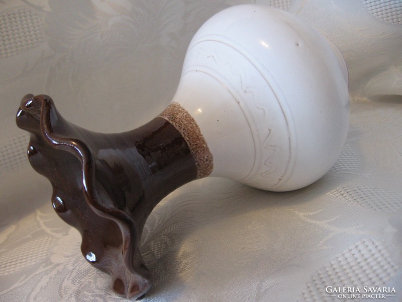 Retro brown and white graceful vase