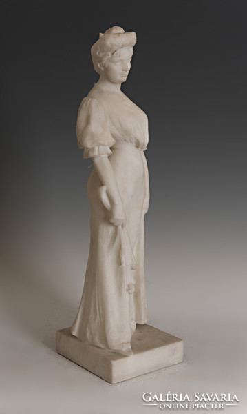 Marble female statue -siklódy l. 907 Indicated