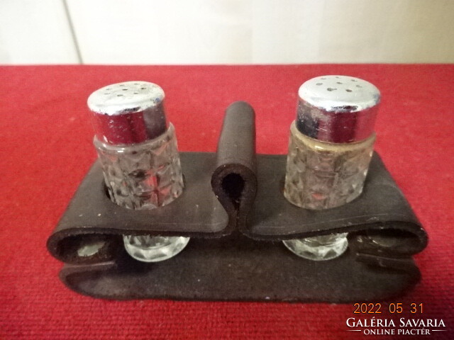 Bottle of salt and pepper shaker in original leather holder. He has! Jókai.