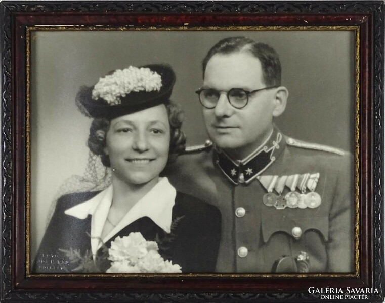 1J075 Vajda M. Pál : Régi katonaportré feleségével