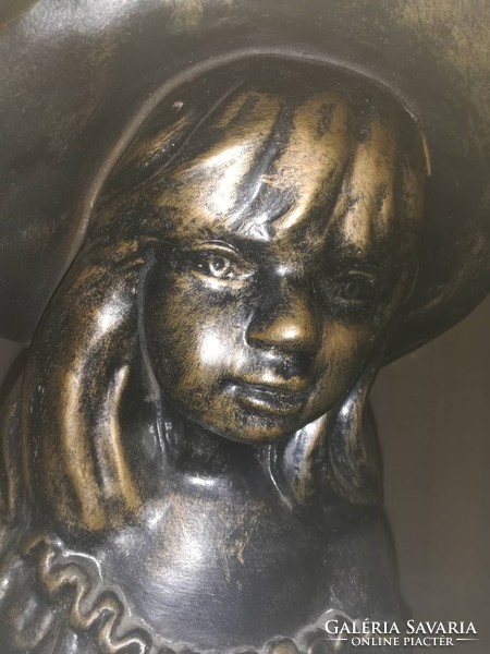 Little girl in a hat statue 60 cm