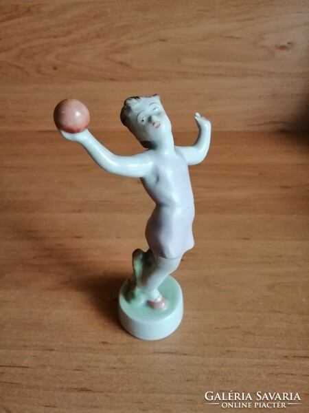 Zsolnay porcelán labdás kislány figura 13,5 cm magas (po-4)