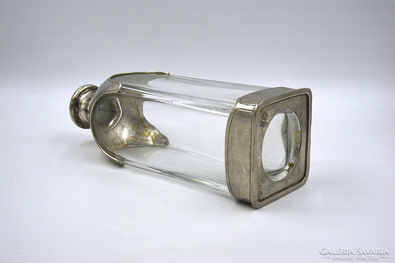 With tin-glass spout. Blown into shape, it is a special piece from the 1920s and 30s.