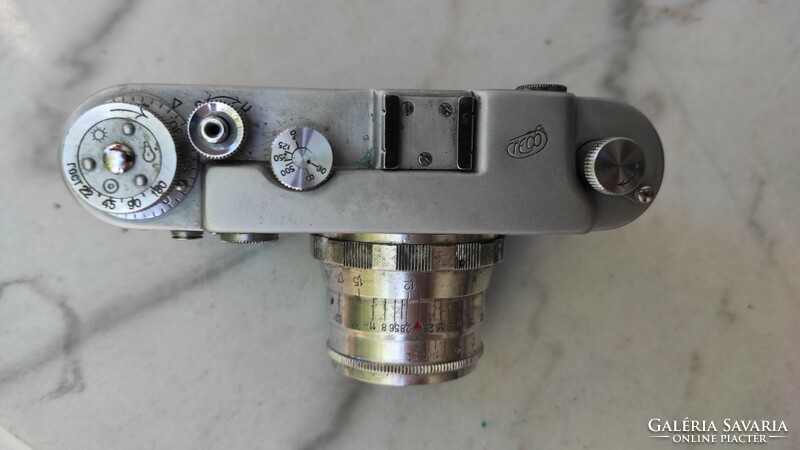 Fed 2 ,az Orosz Leica nehéz femhazas fényképezőgép