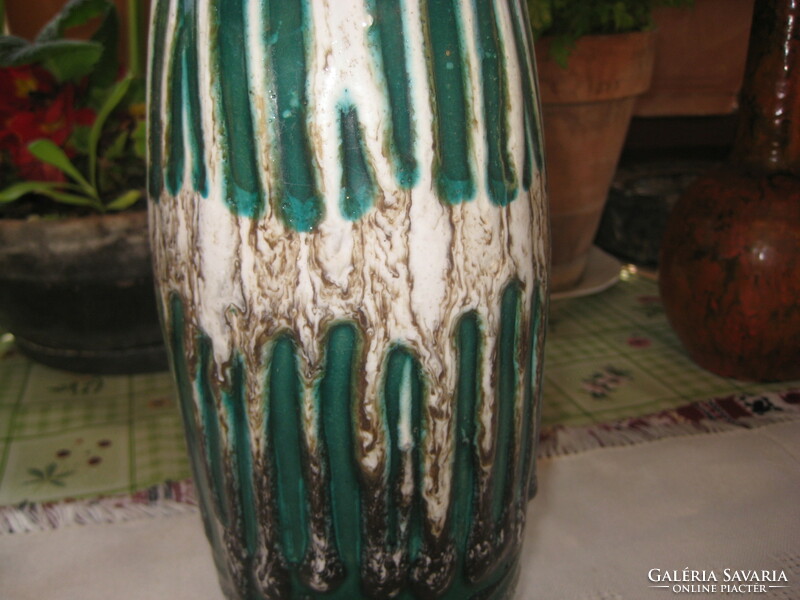 Retró  pesthidegkúti váza  32 cm , szép állapot