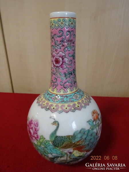 Kínai porcelán váza, fácán mintás, feliratos, magassága 19 cm. Vanneki! Jókai.
