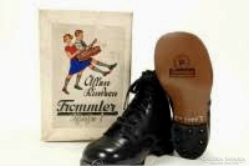 Antik gyerekcipő 100 éves "Trommler Schuhe"