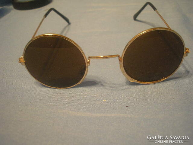 N 40 John Lennon profi sötét aranyozott keretben napszemüveg kuriózum ritkaság  a tokjában eladó