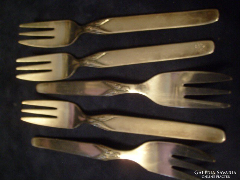 E 11 antique crown ++100-20 marked 5-piece alpaca dessert fork