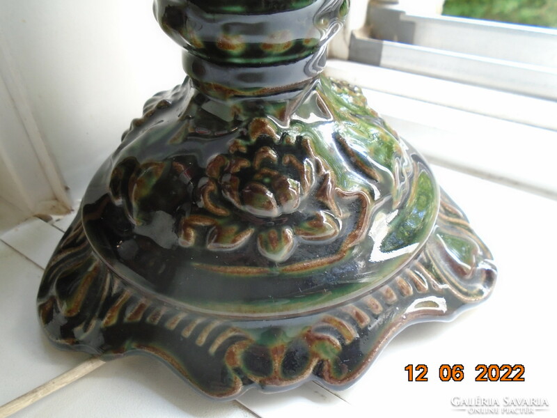 Antique Art Nouveau majolica oil lamp body with embossed water lily pattern