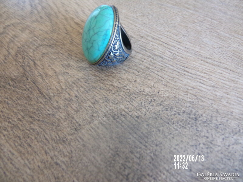 Csodaszép gyűrű türkiz színű kővel