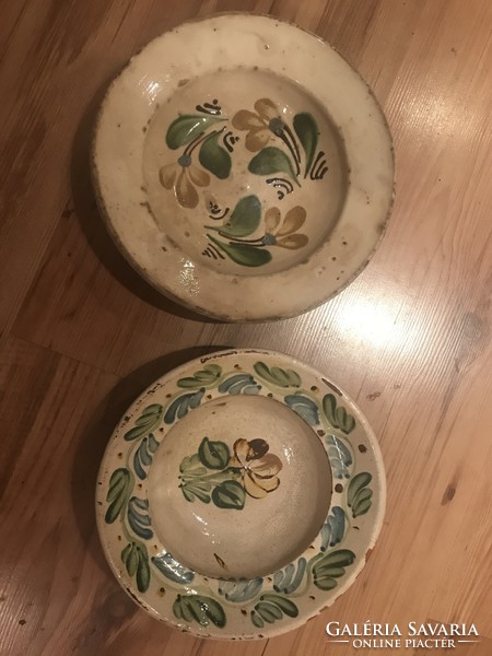 Tile painted wall plate with 2 potters