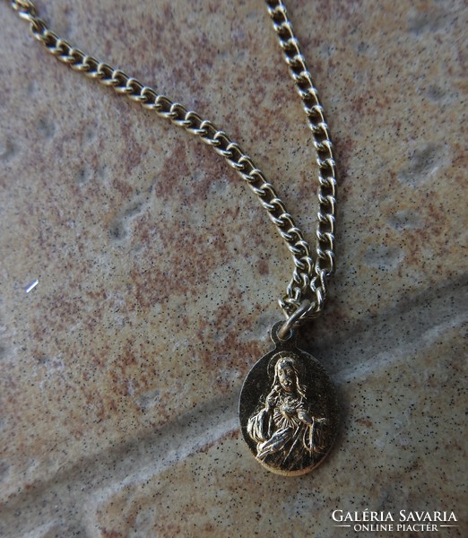 Arany színű nyaklánc Jézus Szíve érmével - hátulján Szűz Mária a Kisdeddel