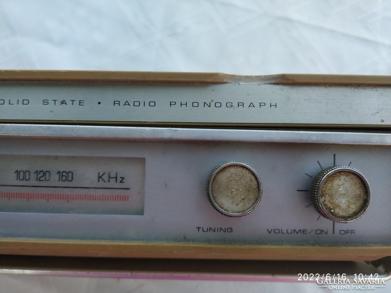 Retro sanyo radio, turntable for sale!