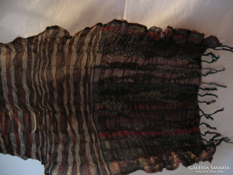 Brown-gray crumpled, sintered gauze scarf with colored ends