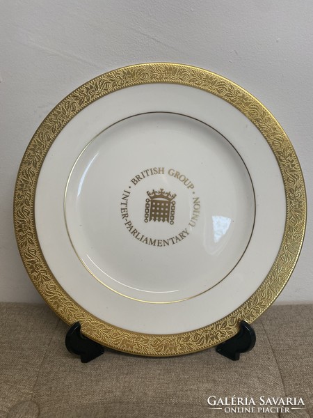 Wedgwood English porcelain gilded plate a18