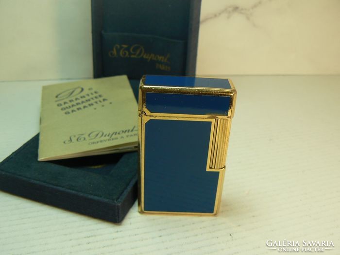 1975-ös St. Dupont öngyújtó kék kínai lakkal, eredeti dobozban és certifikáttal