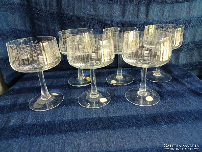 Set of retro crystal champagne glasses