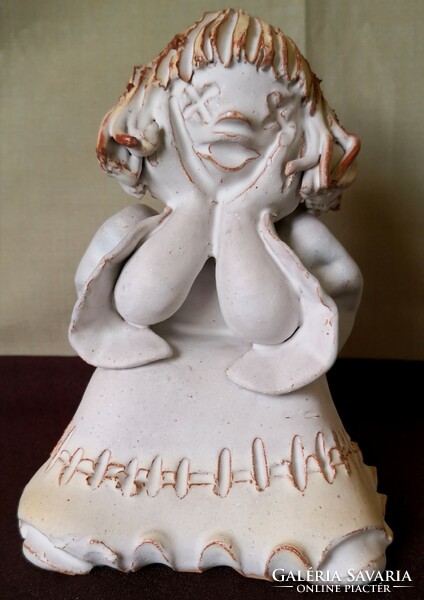 DT/080 - Kovács Éva Orsolya keramikus – Gondolkodó lány