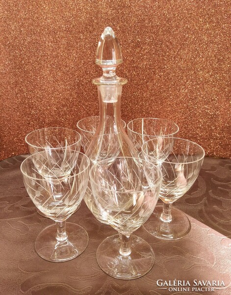 Set of 6 polished wine glasses with glass stopper bottle