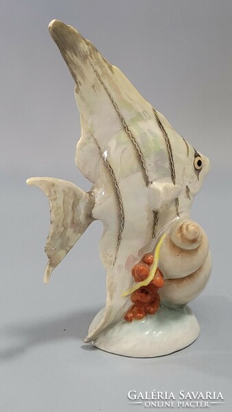 Drasche hal porcelán figura "Kőbányai porcelán"