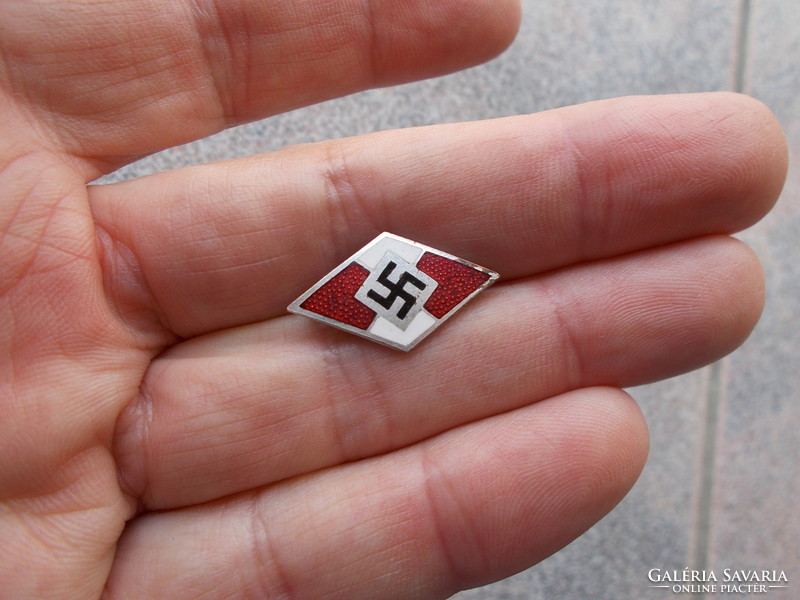 WW2.Hitler jugend eredeti,jelvény,gyártójeles,