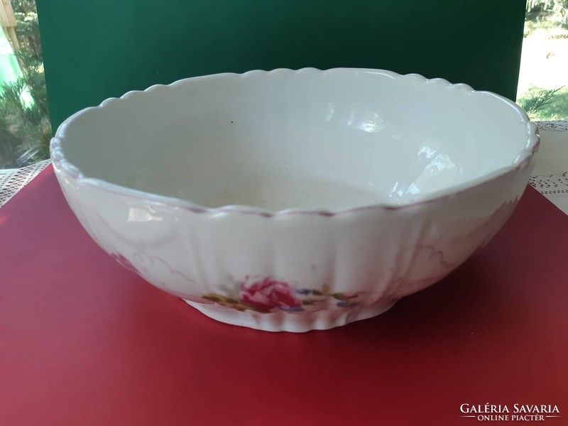 A rare, huge size, wonderful coma bowl with a classic shape.