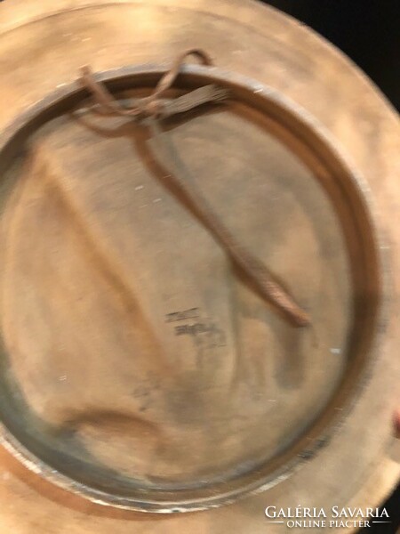 Szecessziós osztrák kerámia tányér 22 cm-es átmérő, jelzett