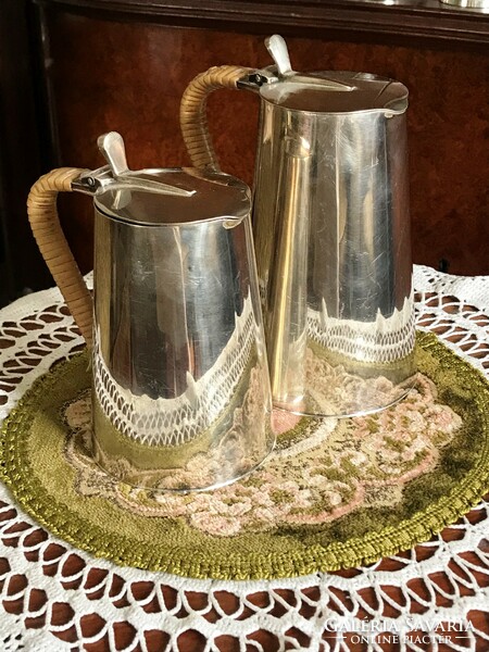 Beautiful antique 100 year old silver plated tea and coffee pot with beautiful braided handle