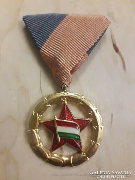 Magyar Népköztársasági Sportérdemérem, kitüntetés aranykoszorús