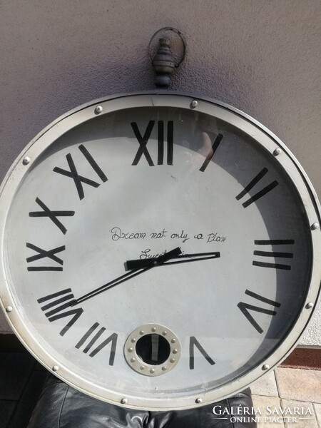 Huge vintage pendulum wall clock. Negotiable!!